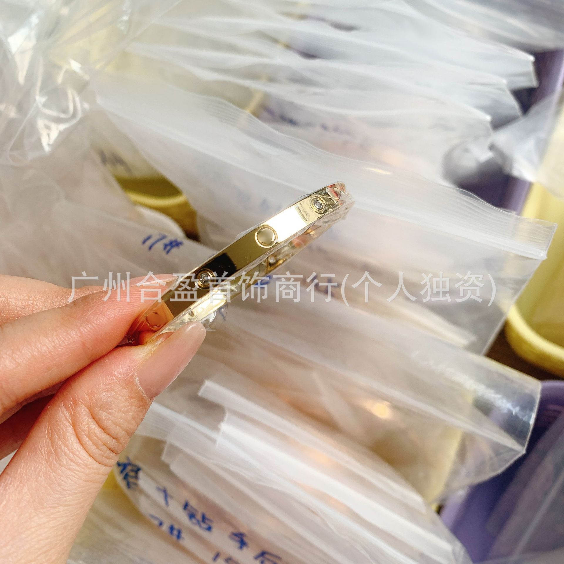 V ゴールド CNC セイコー ハイバージョン ラブ ブレスレット ナロー ミディアム ワイド バージョン レディース 厚メッキ 18K ローズゴールド クロスボーダー カップル ブレスレット