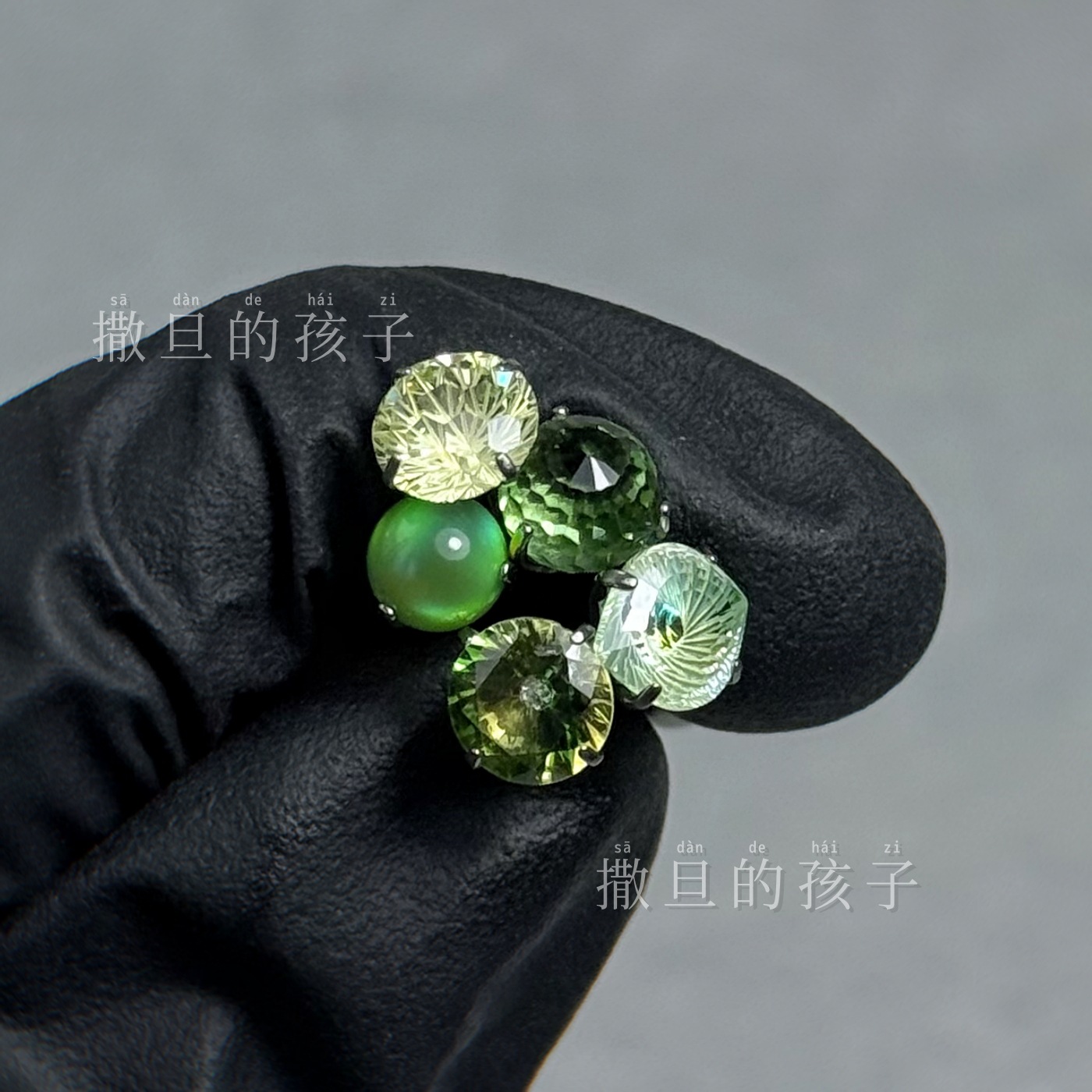F136 Titanium Alloy Tongue Piercing - Son of the Forest Green Oasis Gradient Internal Thread Tongue Jewelry detail image 2