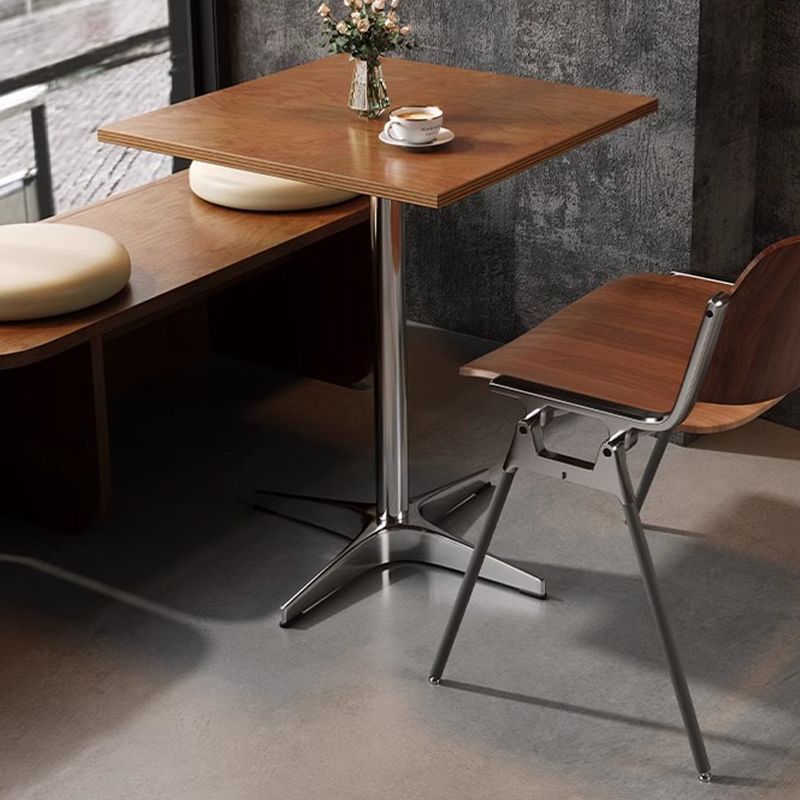 喫茶店の四角いテーブルカフェのミルクティー店の樺木海洋板のテーブルのレトロなデザートの焙煎店のテーブルと椅子の組み合わせ|undefined