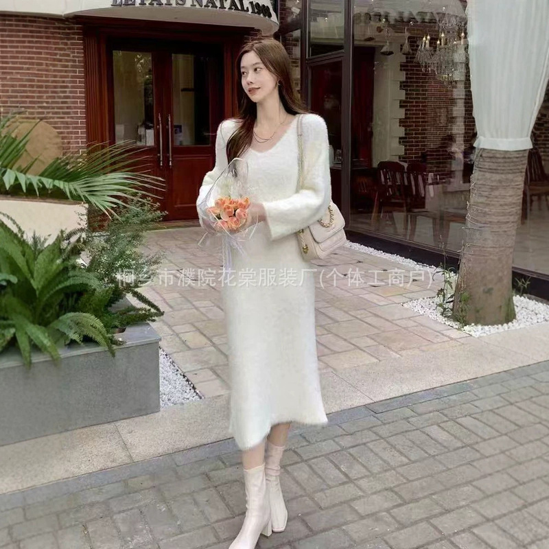 New autumn and winter collection: thickened, faux mink fur knitted dress for women, featuring a V-neck, a gentle and relaxed style, and a loose, mid-length design