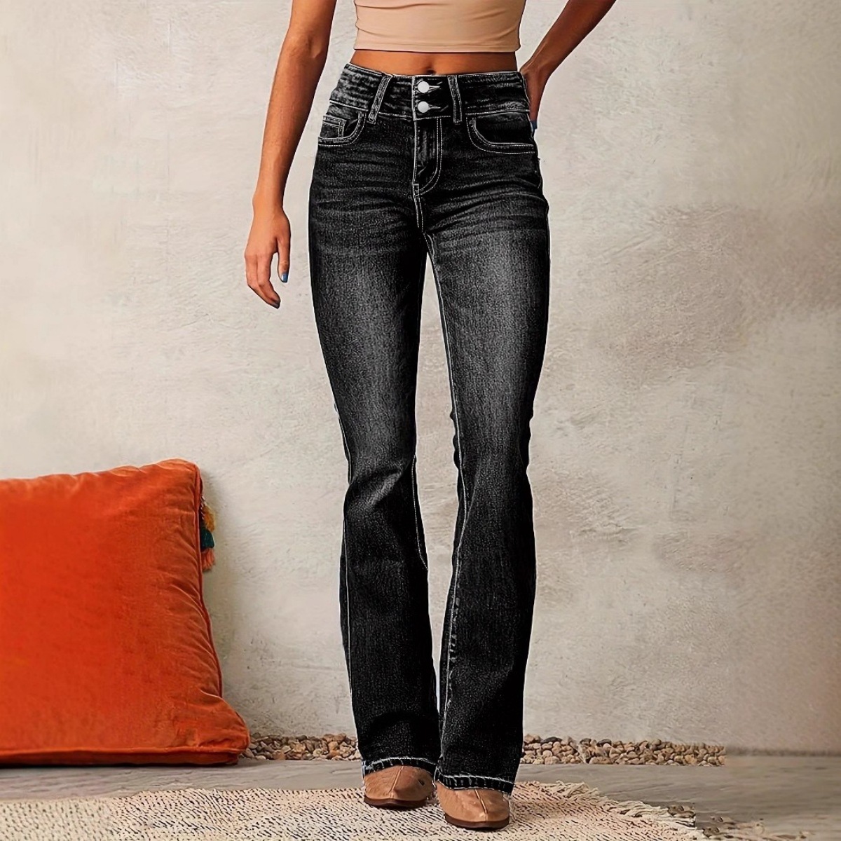 Jean évasé stretch vintage pour femme - Jean en denim délavé et usé, coupe pattes d'éléphant, idéal pour un look streetwear et rétro_voghion.com