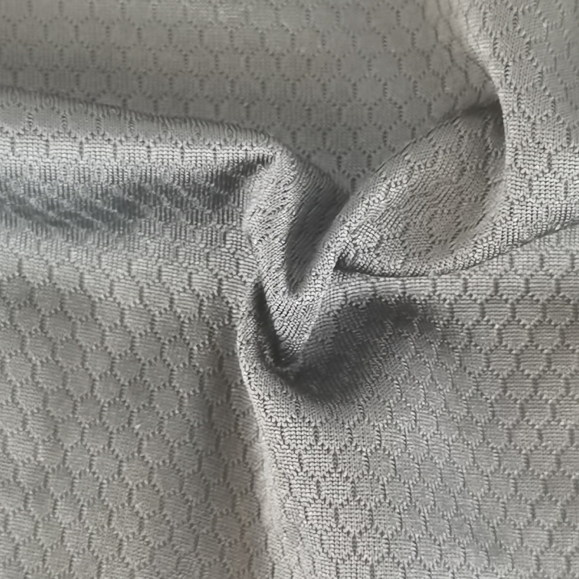 涤纶网眼布150g75D纬编针织再生足球网运动服T恤面料透气轻薄