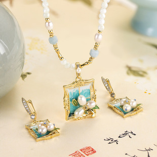 Middle-aged vintage freshwater pearl necklace for women natural high-end niche style oil painting necklace earrings set