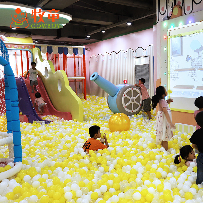 Naughty Castle indoor Ocean Ball slide restaurante temático parque de atracciones para niños grandes instalaciones de parque de trampolín para padres e hijos