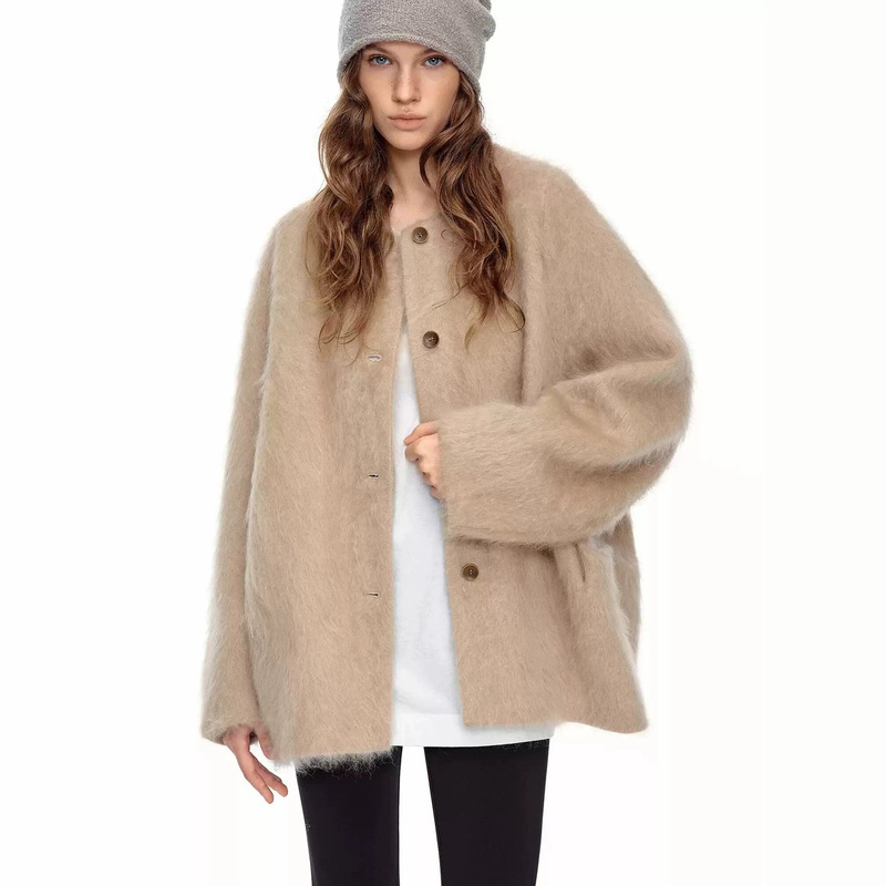 2026 Autumn/Winter round-neck, loose-fitting, short-length, triple-brushed, mulberry silk and cashmere blend, mid-length faux fur coat for women 2026 Autumn/Winter round-neck, loose-fitting, short-length, triple-brushed, mulberry silk and cashmere blend, mid-length faux fur coat for women