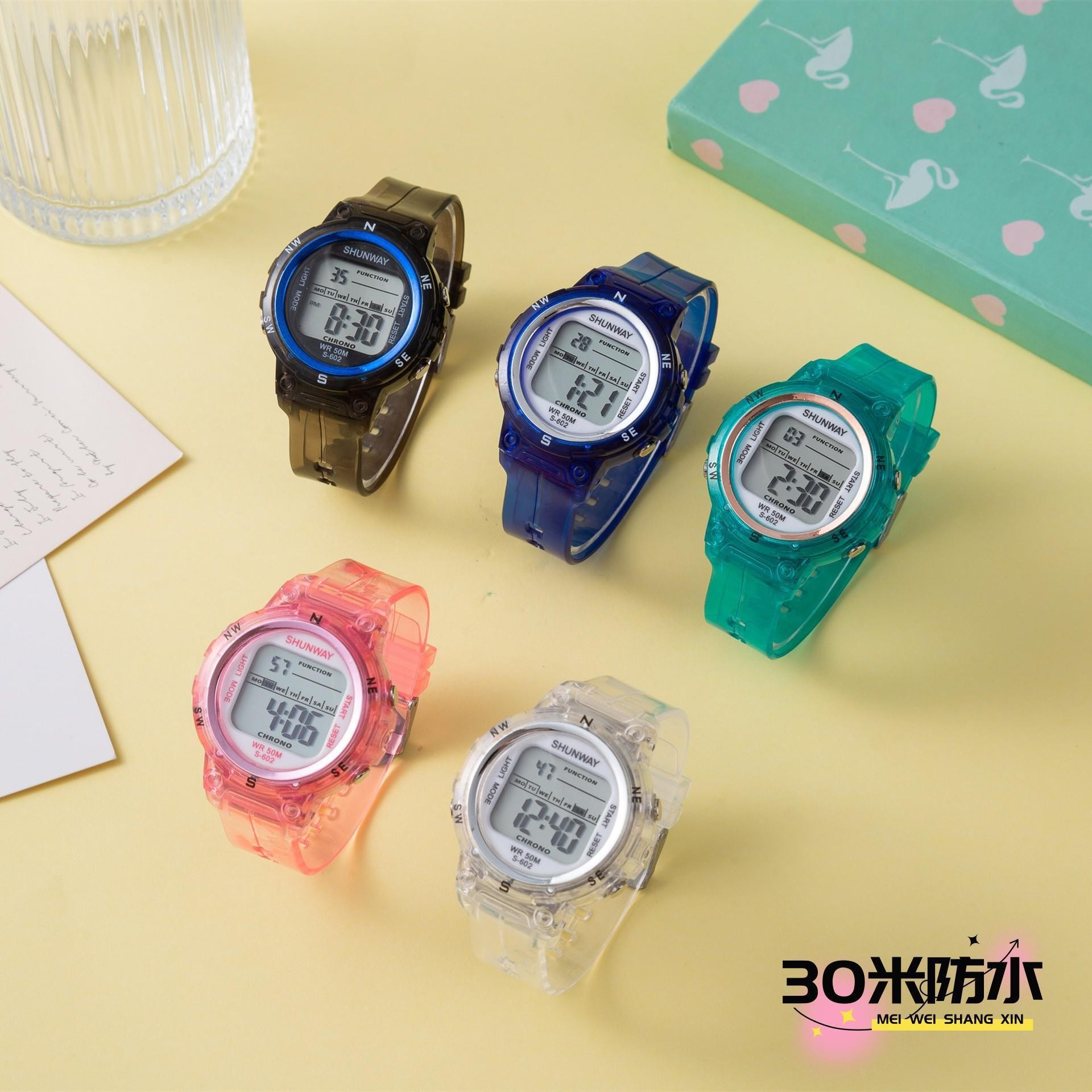 7013 depth waterproof watch