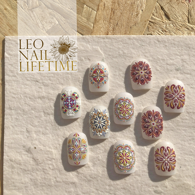 Pegatinas de uñas japonesas en línea explosión 2021 nuevo encaje relieve bohemia totem retro decoración de alta gama