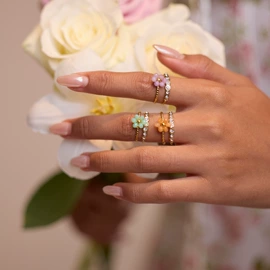 耳环;项链;手链