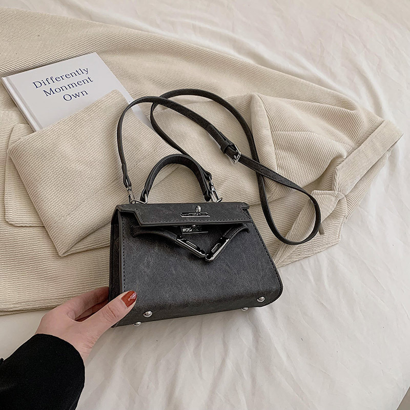 Bolsos retro populares de este año para mujer 2023 nueva moda otoño e invierno bolso de mensajero para mujer textura portátil Kelly