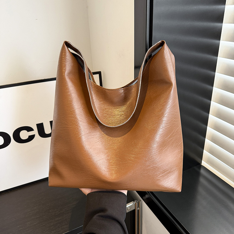 2025 nuevo estilo de comercio exterior bolso de la axila de mensajero de un solo hombro de sentido de alta gama bolso de mujer de gran capacidad de moda