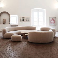 北歐米白色羊羔絨弧形沙發高端美容院簡約現代樣板房休閑布藝沙發