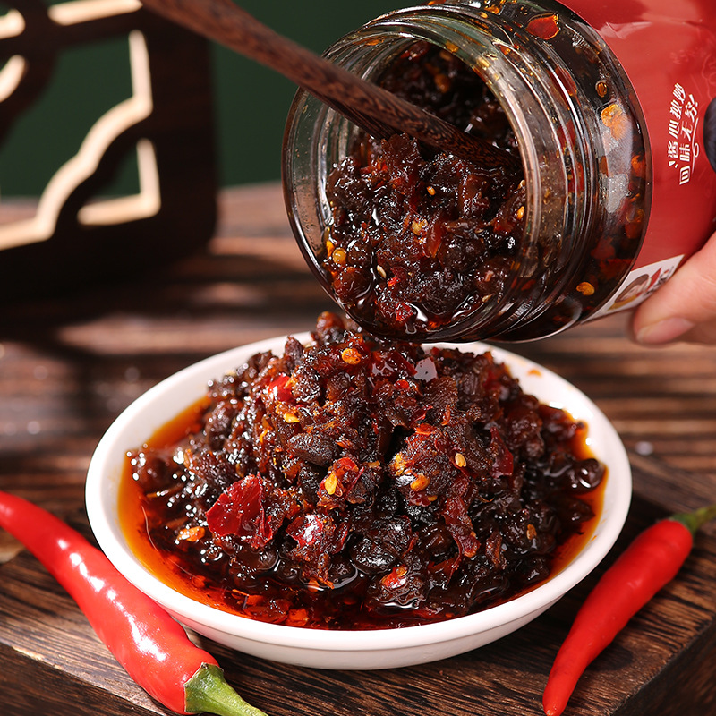 曾姐香菇酱拌饭酱蘑菇红油豆豉豆瓣酱下饭拌面酱小菜佐餐拌饭瓶装