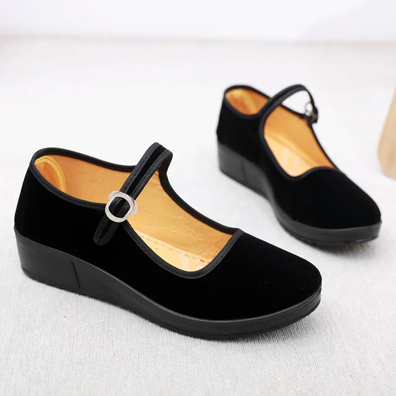 Old Beijing Cloth Shoes for Women, Thick-Soled Wedge Work Shoes, Black Buckle Mom Shoes, Comfortable Non-Slip Office Shoes Old Beijing Cloth Shoes for Women, Thick-Soled Wedge Work Shoes, Black Buckle Mom Shoes, Comfortable Non-Slip Office Shoes