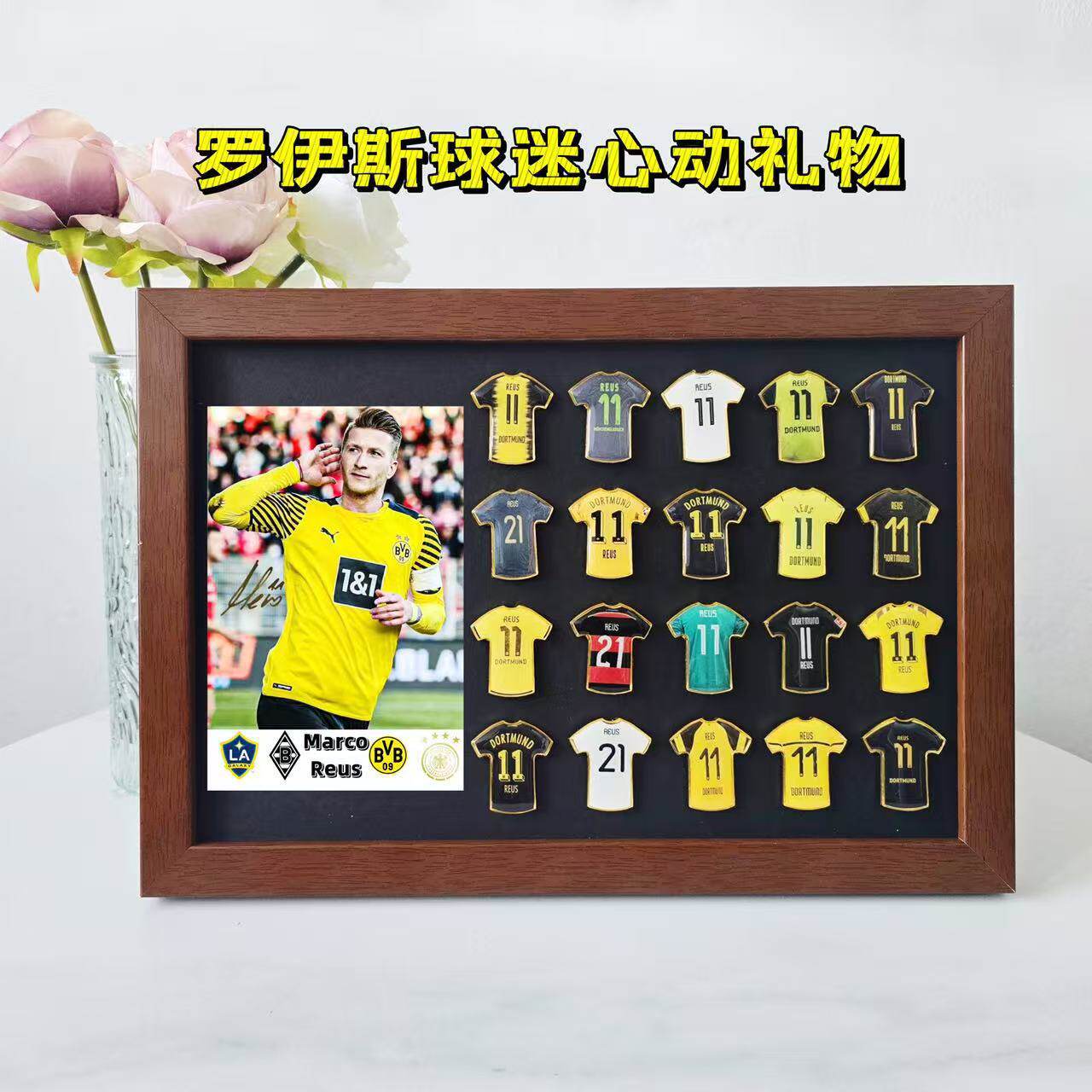 Messi Ronaldo camiseta insignia marco de madera sólida recuerdos de fútbol hechos a mano alrededor del cumpleaños del novio Regalo del festival de Qixi image 50