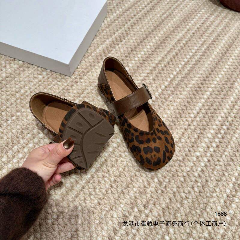 French-style two-way Birkenstock shoes for women, autumn 2026 new Mary Jane shoes, soft sole, super soft, perfect with skirts, loafers, and flats French-style two-way Birkenstock shoes for women, autumn 2026 new Mary Jane shoes, soft sole, super soft, perfect with skirts, loafers, and flats