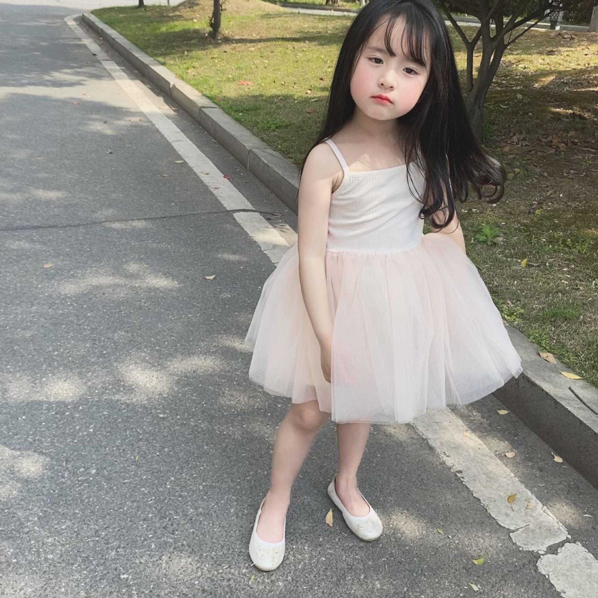 Summer new soft to no friends girl sling dress children Princess fluffy gauze dress one-piece delivery