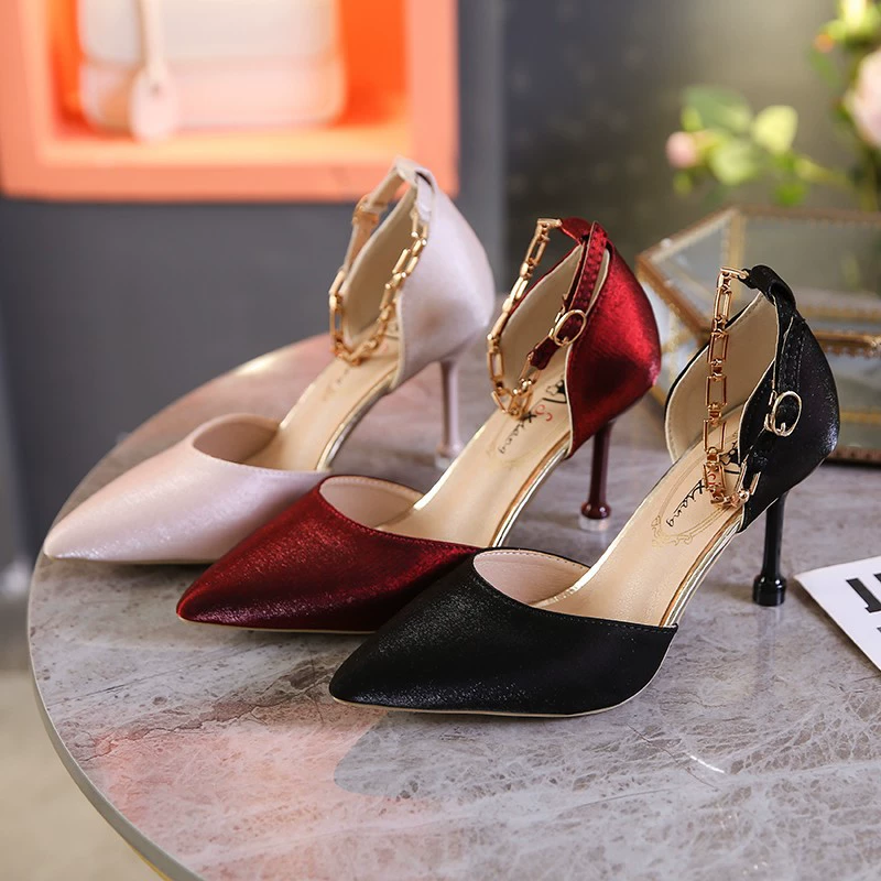 Заостренный туфли на высоком каблуке женский 2024 летний новый модный полый сандалии на каблуке туфли на одном каблуке