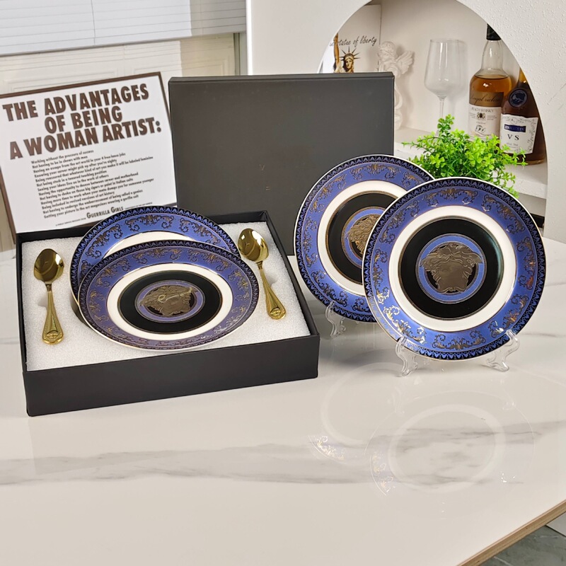 European-Style Light Luxury Bone China Dinnerware Set with Plates and Bowls, Gift Box Packaging, Suitable for Home Use, Housewarming Gift, High-End Household Tableware
