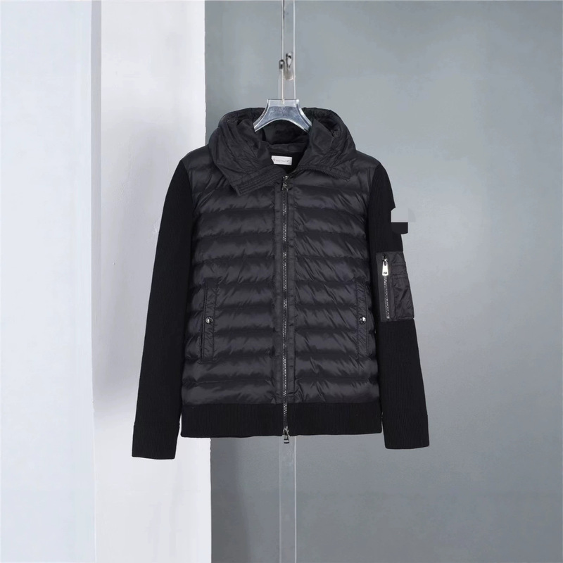 New Moncler M05 knitted wool patchwork down jacket, padded, with zipper, hood, and long sleeves, style 163, lightweight cardigan New Moncler M05 knitted wool patchwork down jacket, padded, with zipper, hood, and long sleeves, style 163, lightweight cardigan