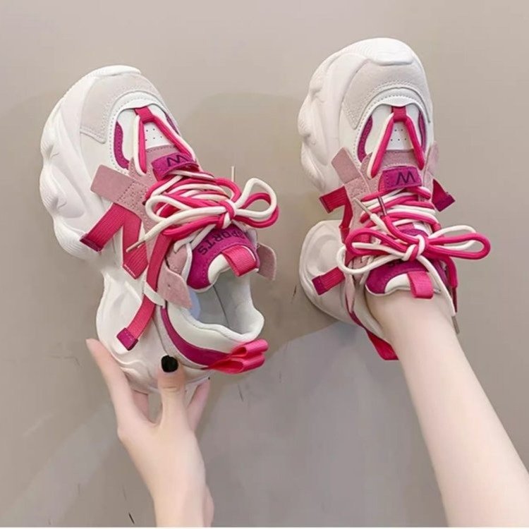 2025 primavera nuevo estilo coreano de estilo de estilo de campus zapatos casuales zapatos de mujer cómodos versátiles zapatos individuales zapatos de papá