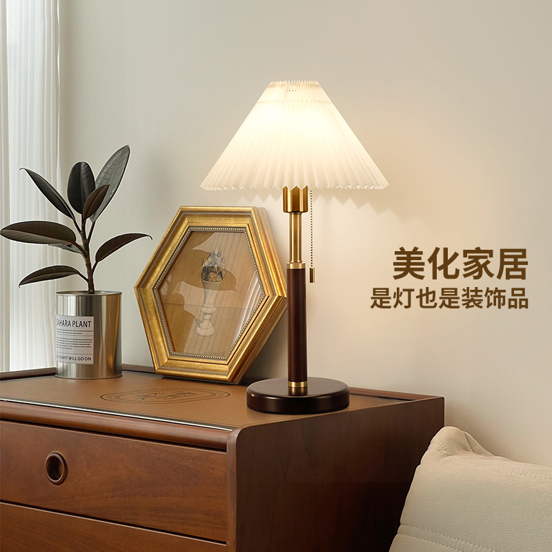 Lámpara de pie de estilo Medieval, lámpara de ambiente para sala de estar, nueva lámpara de noche para dormitorio de lujo accesible, lámpara de pie vertical 397L