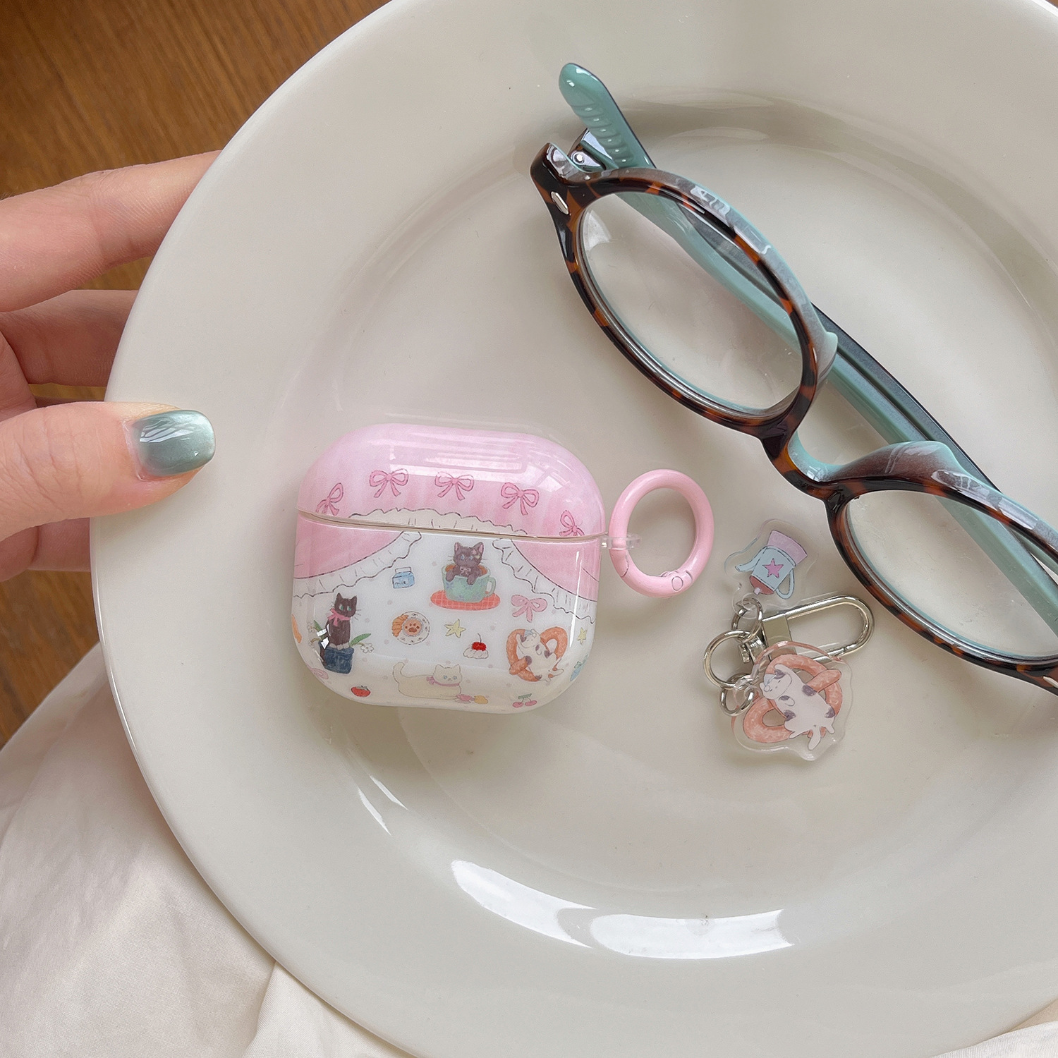 Chicas de nicho corazón agua alcalina nudo gato para auriculares AirpodsPro2 nuevo colgante de 1/2 generación nuevo 3/4 generación