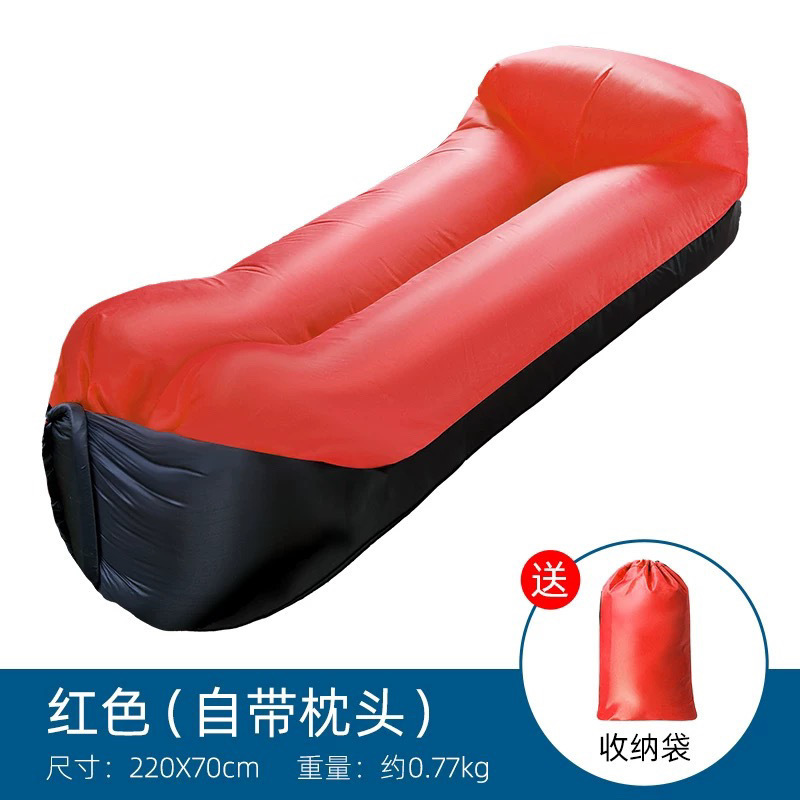 컬러 매칭 및 두꺼워짐, 검정색과 밝은 빨간색의 베개 포함