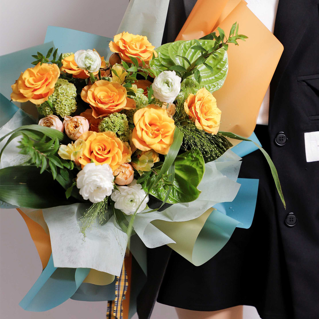 LiZhiRan Qixi nuevo caramelo color gradiente de plástico impermeable papel de embalaje de flores papel de embalaje de ramo