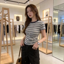 撞色正肩纯棉短袖t恤女夏季修身显瘦基础款圆领条纹t恤女打底上衣