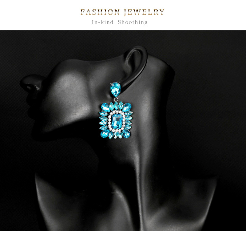 Retro Geometric Alloy Inlay Rhinestones Drop Earrings 1 Pair