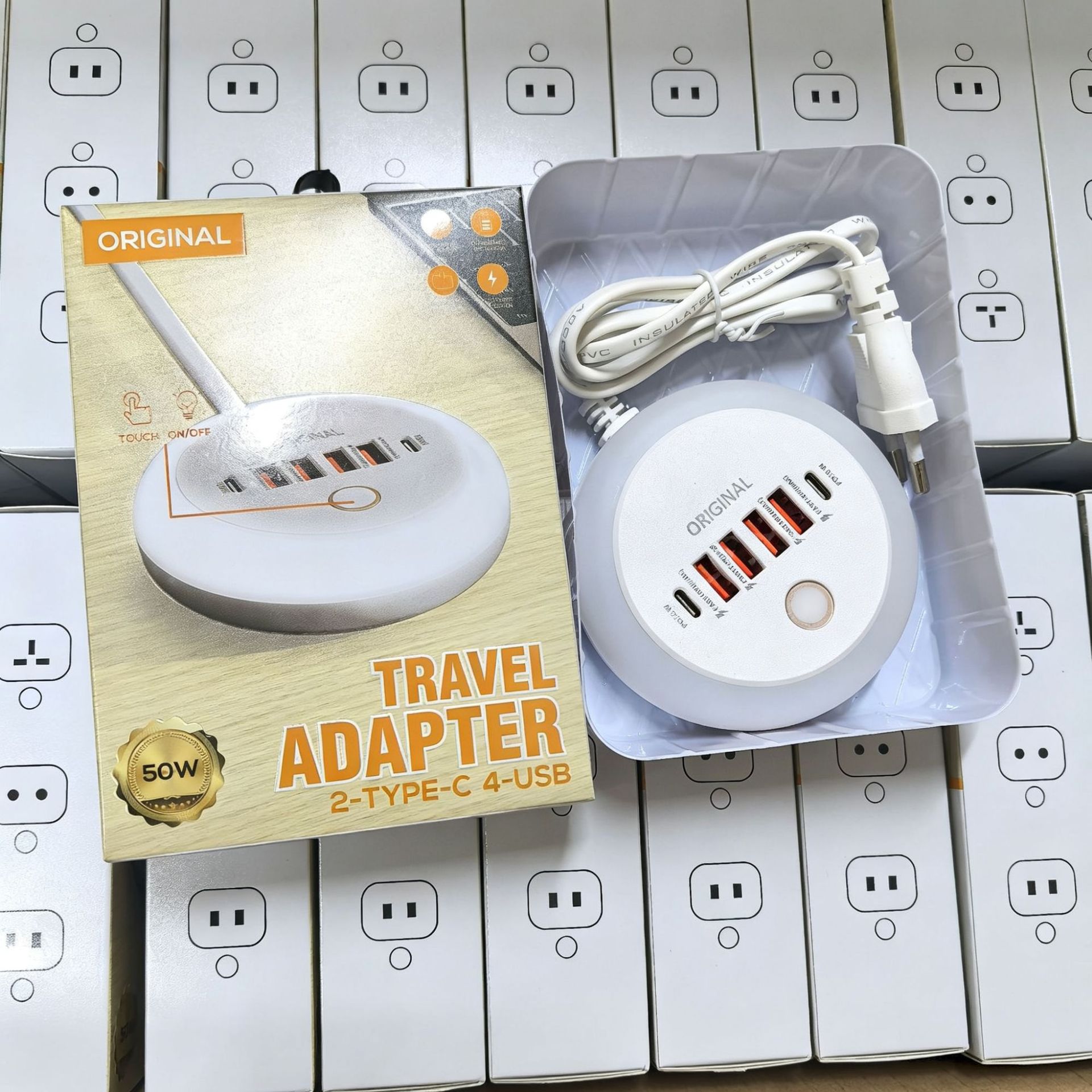 Sınır Ötesi Yeni Model Yuvarlak PD50W Çoklu Hızlı Şarj Çoklu Fonksiyonlu Aydınlatmalı Priz 4USB+Çift Type-C Akıllı Şarj Başlığı