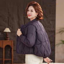 中年妈妈短款轻薄羽绒服女小个子夹克棒球上衣中老年女士秋冬外套