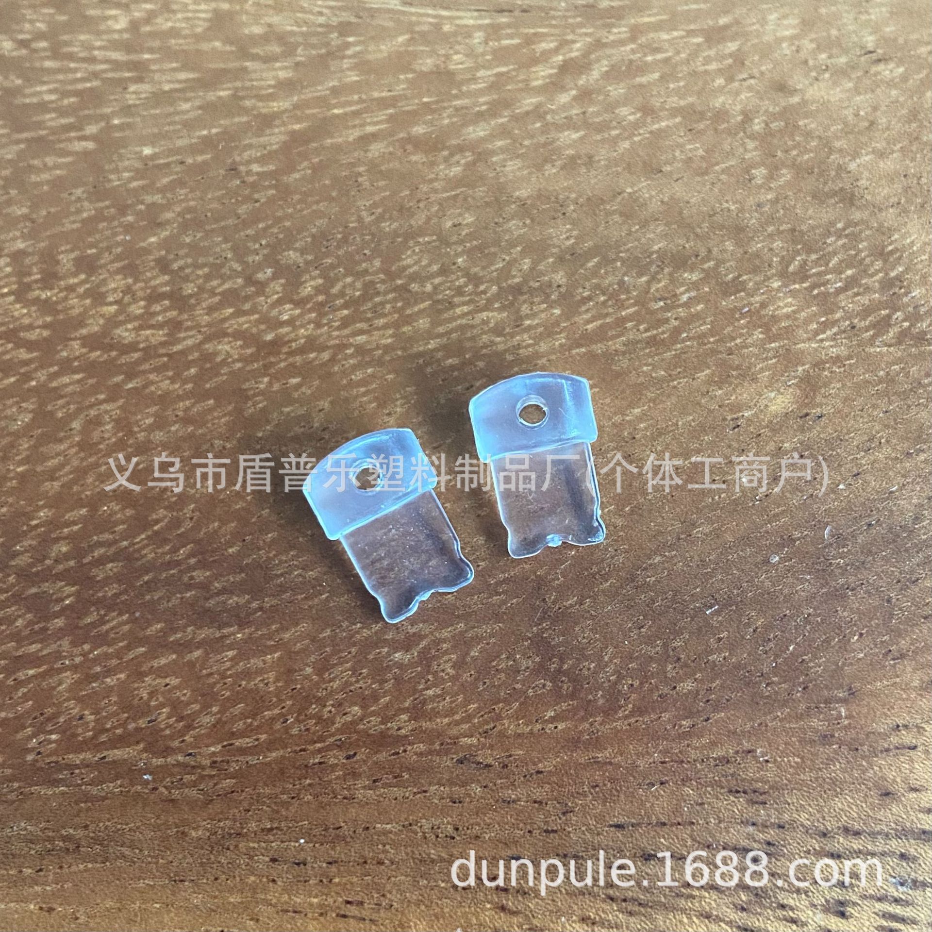 Type-C Staubschutzstöpsel für Apple-, Android-Handys, Kopfhörer und Computer, DIY zum Hinzufügen von kleinen Anhängern und Umhängern, umweltfreundliches Material