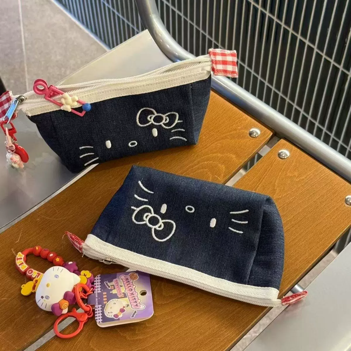 高颜值牛仔kitty可爱少女笔袋ins大容量文具文具盒学生桌面收纳袋