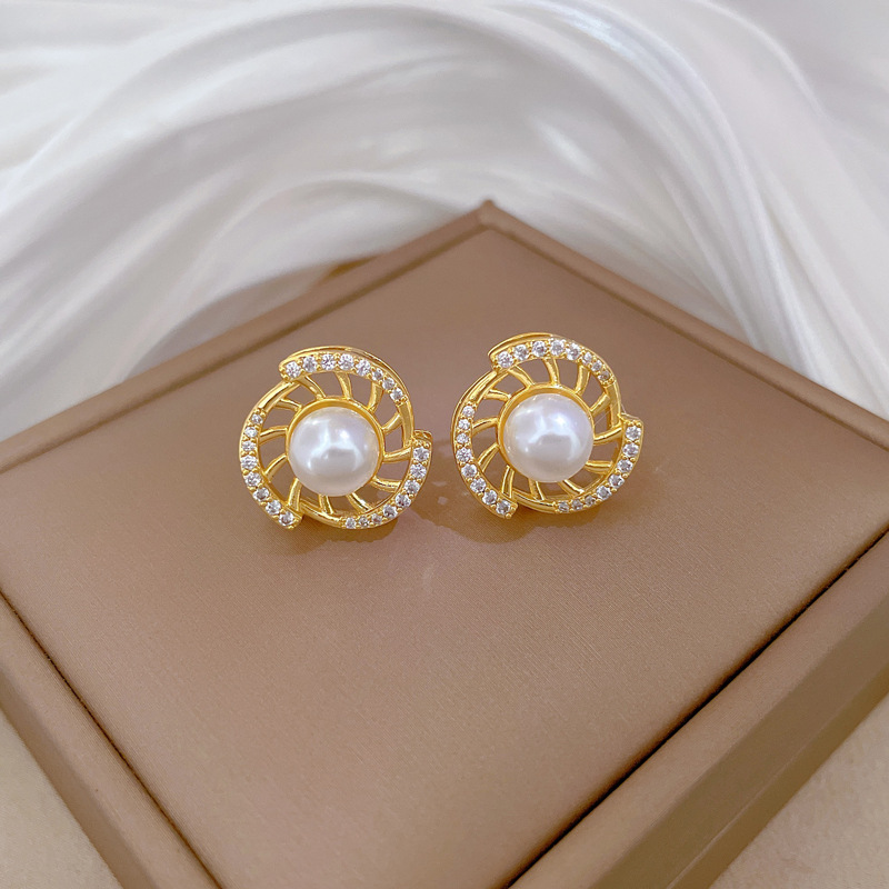 Necklace Earrings Set Light Luxury Rotating Pearl Full Diamond Personality Temperament Banquet Earrings Item Group_voghion.com
