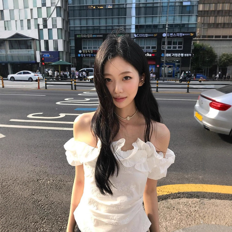 French-Style White Romantic Lace Off-Shoulder Shirt for Women, Summer Pure Desire Slim Short Elegant Top