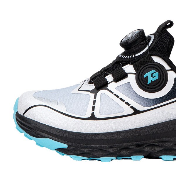 Breathable fashionable casual footwear for leisure for boys