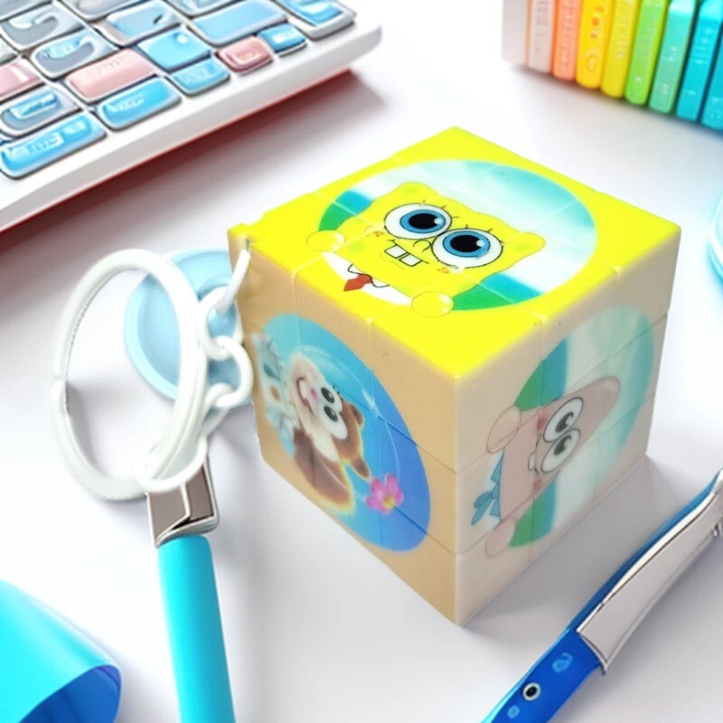 Cross-Border Hot-Selling Mini Keychain Family Portrait Cube Pendant Wholesale Cross-Border Hot-Selling Mini Keychain Family Portrait Cube Pendant Wholesale