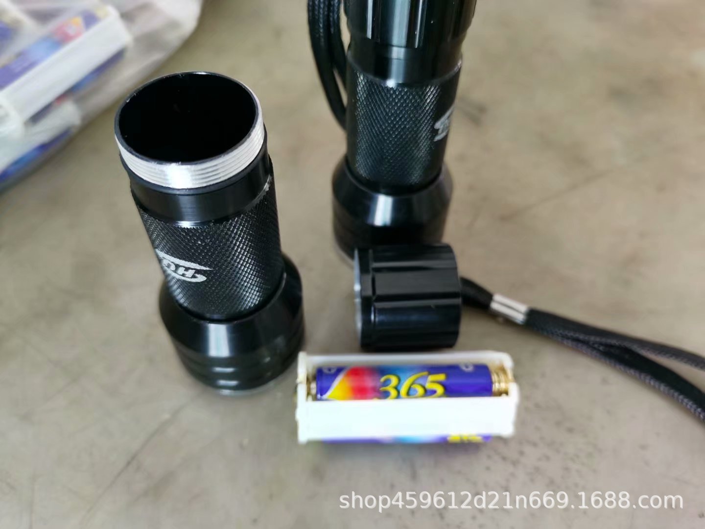 A large number of in stock LED ultraviolet violet flashlight UV money lamp pet mini violet lamp flashlight
