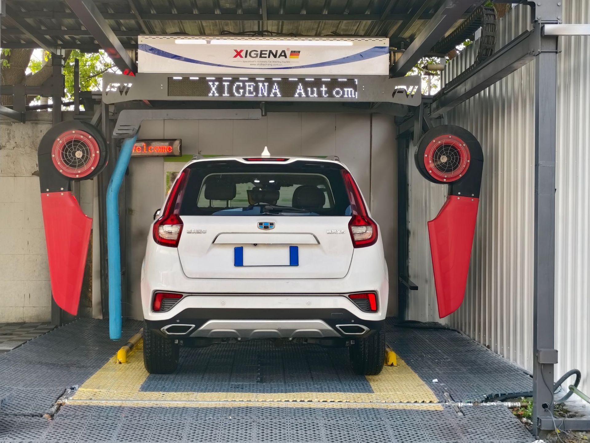 Shanghai Bee King 24-Hour Unattended Fully Automatic Car Washing Machine Commercial Contactless High-Pressure Foam All-In-One Machine