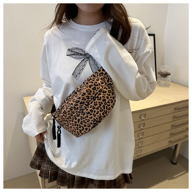 Women's Medium Oxford Cloth Butterfly Leopard Streetwear Dumpling Shape Zipper Shoulder bag monogram Saddle bag monogram display picture 22