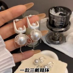一つの多戴拉糸施家真珠蝶結びレースのピアスは豪華で個性的なデザインのイヤリングの高級感があります。