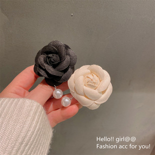 Korean Style Simple Camellia All-match Fashionable Brooch Autumn and Winter High-end Sense Flower Corsage Coat Suit Accessories Women