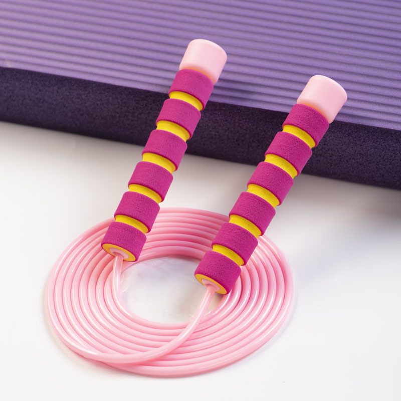 Fabricantes al por mayor nuevo mango de espuma para niños cuerda de salto de carreras para adultos fitness deportes para quemar grasa artículos deportivos especiales