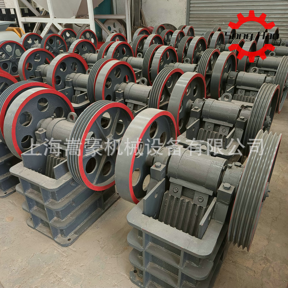 建筑垃圾废旧玻璃酒瓶破碎回收利用设备PEX150*250颚式破碎机高效