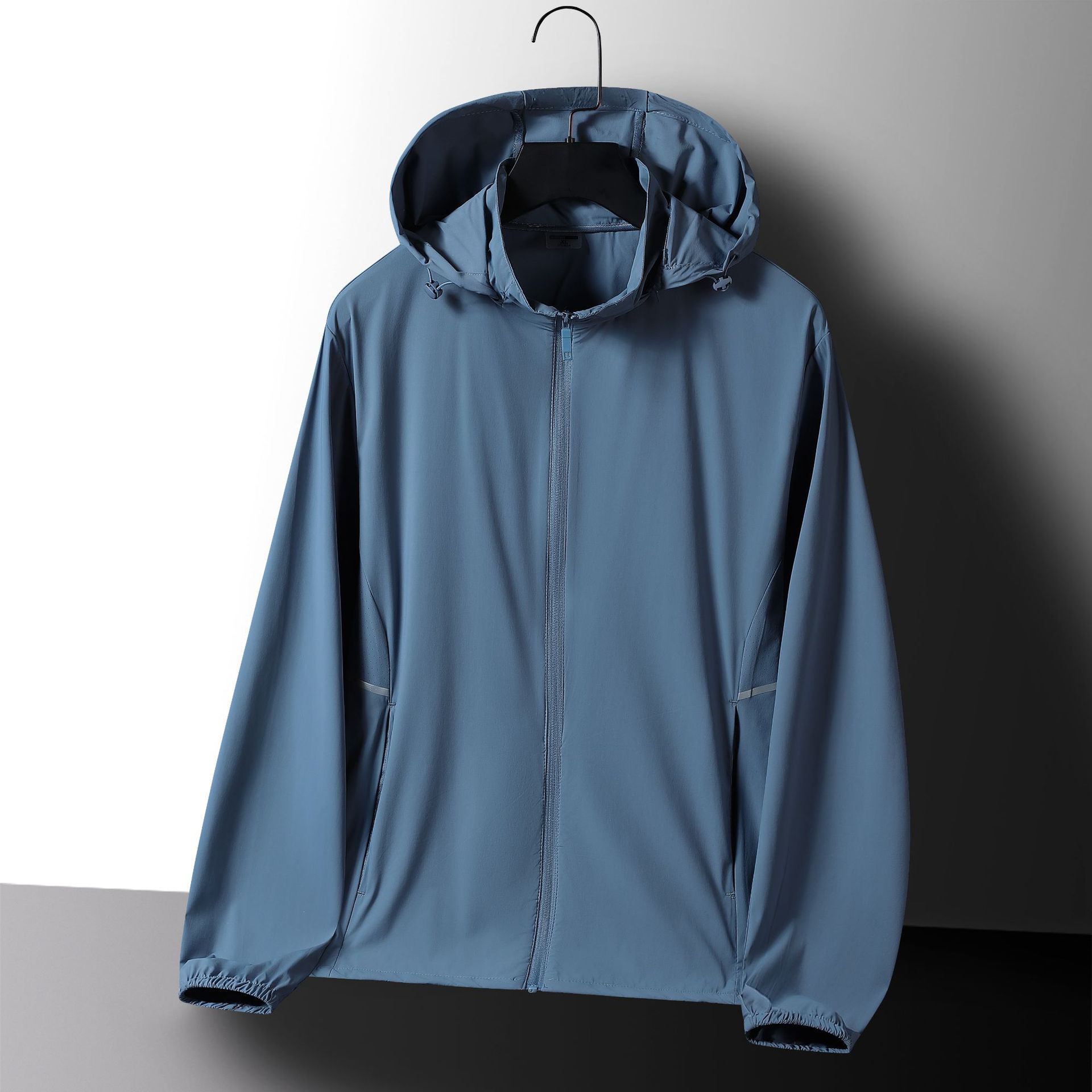 Ropa de protección solar de seda de hielo para parejas de mujeres ropa de protección solar hombre encapuchado abrigo transpirable UV UPF50 + ropa de piel al por mayor