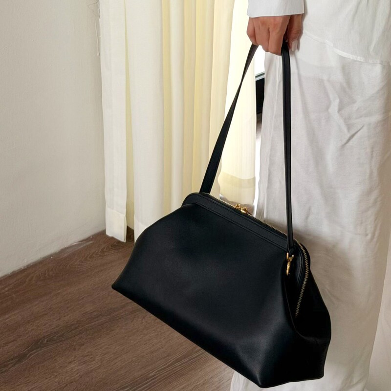 C Brand Same Style Doctor's Bag, First-Layer Genuine Leather Women's Bag, High-End Shoulder Bag, Vintage Light Luxury Pillow Bag Wholesale