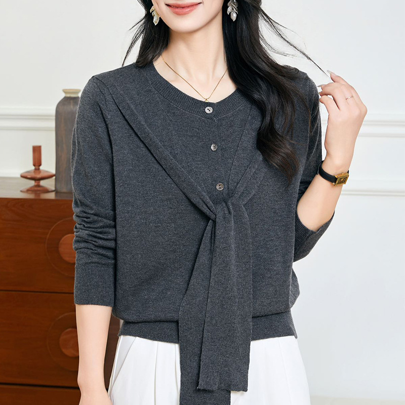 2025 Belly-Covering Slimming Look Knitwear for Women in Autum New Loose and Versatile Fake Two-Piece Cardigan Shawl Collar Top