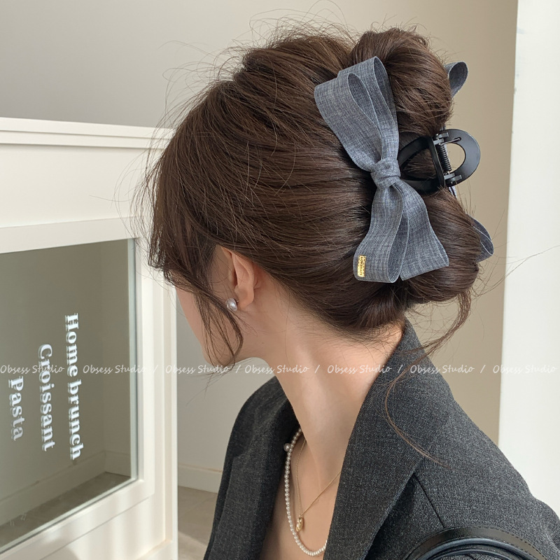 Gray suit fabric bow [korean style gripper]