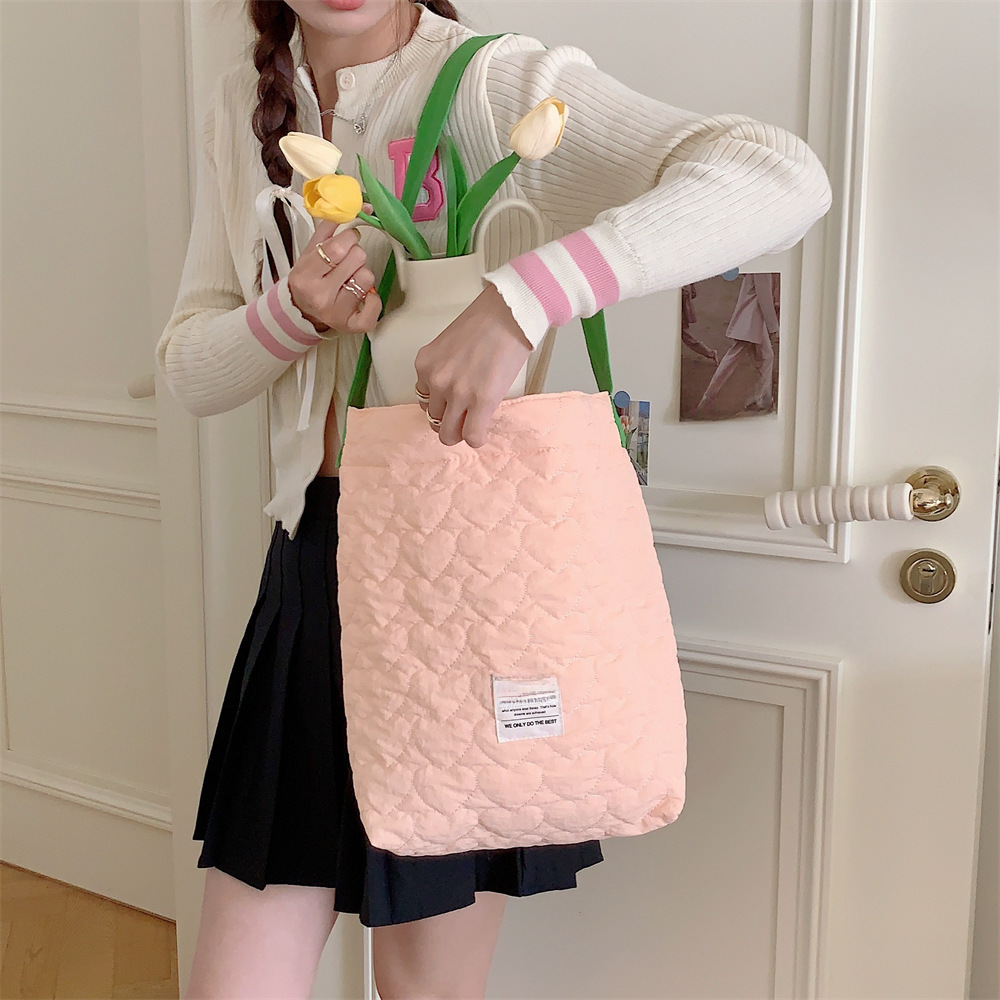 38241 ins new contrast color shoulder bag student female practical large capacity mummy bag quilted shoulder bag female_voghion.com